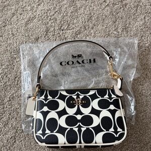 Coach Monochrome Signature Clutch